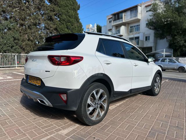 קיה סטוניק