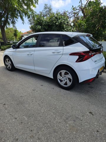 יונדאי i20