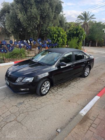 סקודה אוקטביה