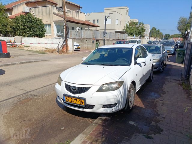 מאזדה 3