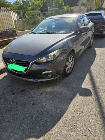 מודעת רכב מאזדה 3