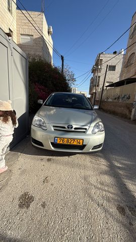 טויוטה קורולה
