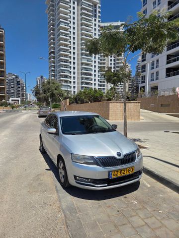 מודעת רכב סקודה ראפיד