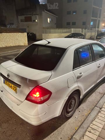 ניסאן טידה