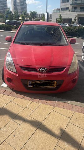 יונדאי i20