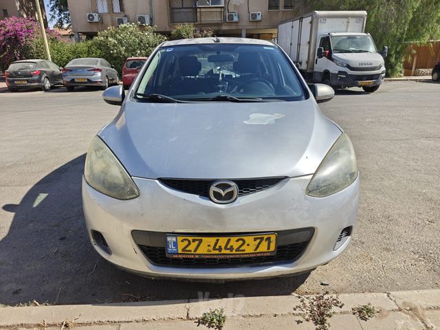 מודעת רכב מאזדה 2