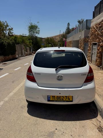 יונדאי i20