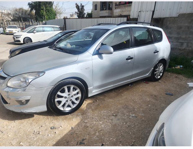 יונדאי i30