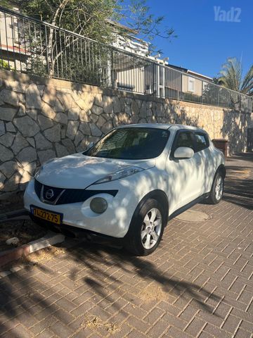 ניסאן ג'וק