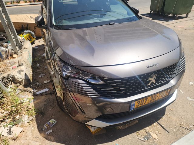 פיג'ו 3008