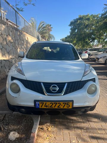 ניסאן ג'וק