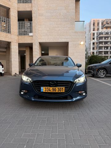 מאזדה 3