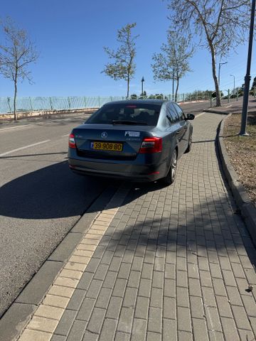 סקודה אוקטביה