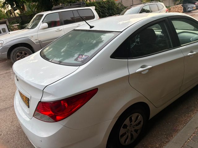 יונדאי אקסנט i25