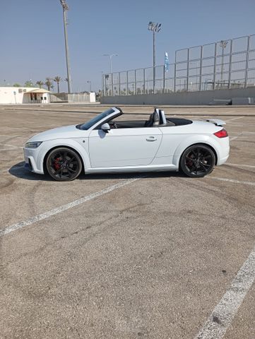 אאודי TT