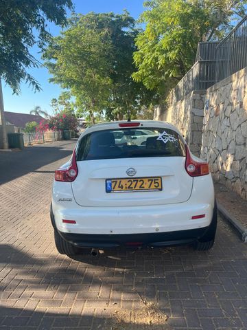 ניסאן ג'וק