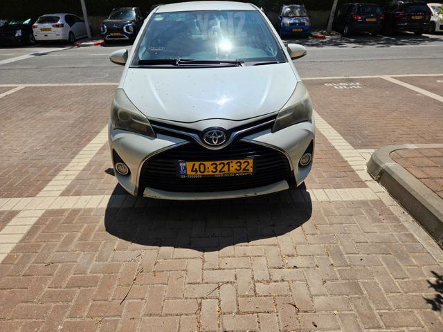 מודעת רכב טויוטה יאריס