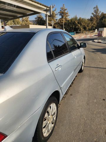 טויוטה קורולה