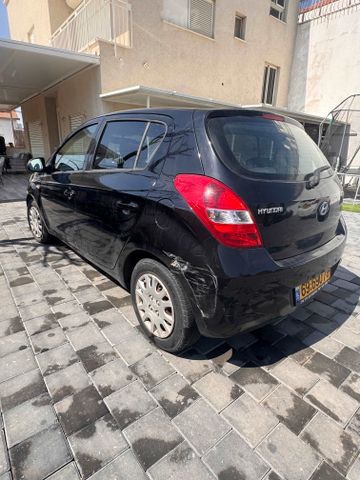 יונדאי i20