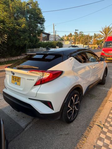 טויוטה C-HR