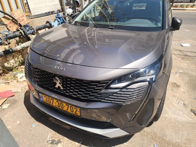 פיג'ו 3008