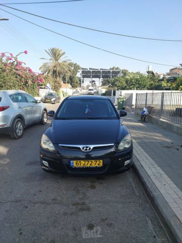 יונדאי i30