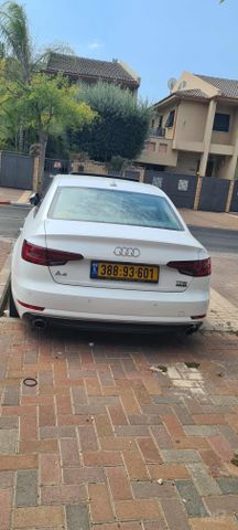 אאודי A4