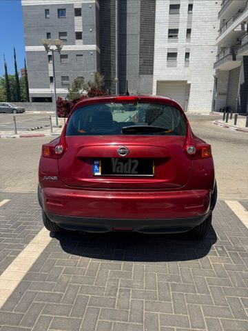 ניסאן ג'וק