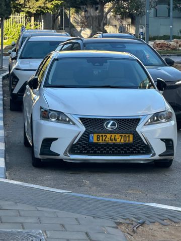 לקסוס CT