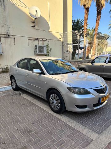 מאזדה 3