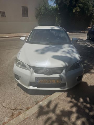 מודעת רכב לקסוס CT