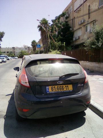 מודעת רכב פורד פיאסטה