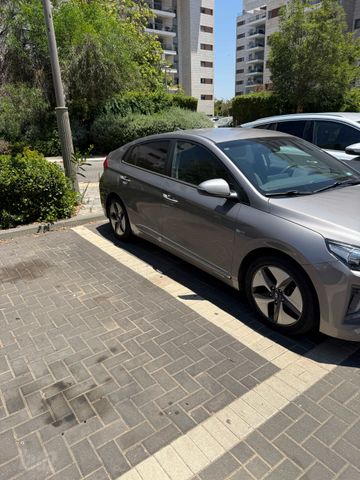 יונדאי איוניק