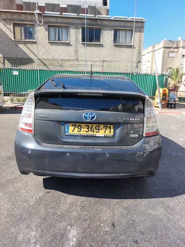 טויוטה פריוס