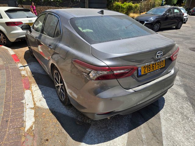 טויוטה קאמרי
