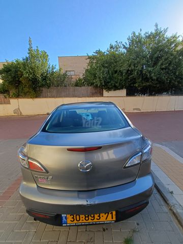 מאזדה 3