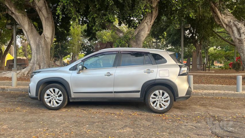 סוזוקי S-Cross