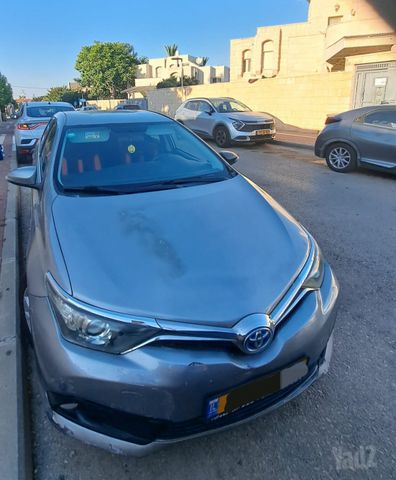 מודעת רכב טויוטה אוריס