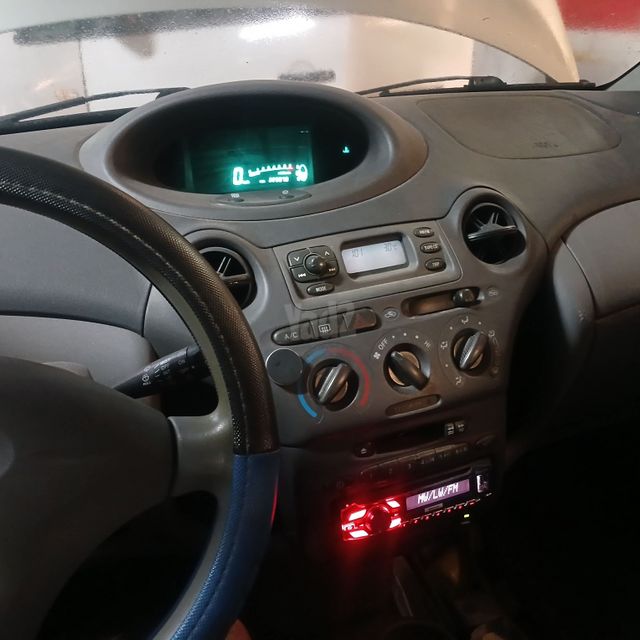 טויוטה יאריס