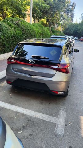 יונדאי i20