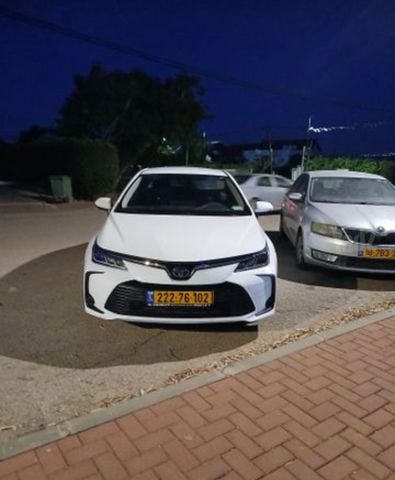 מודעת רכב טויוטה קורולה