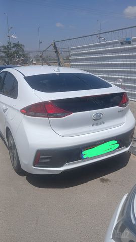 יונדאי איוניק