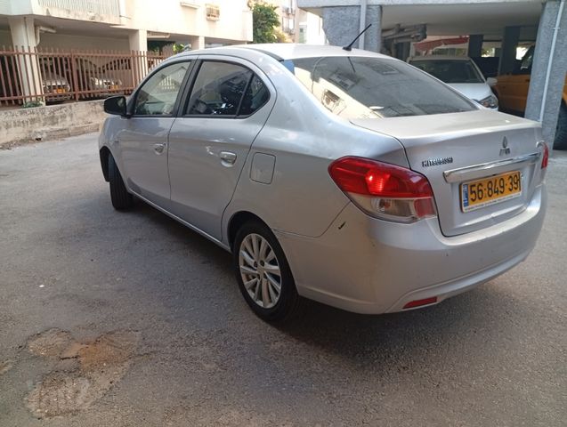 מיצובישי אטראז'
