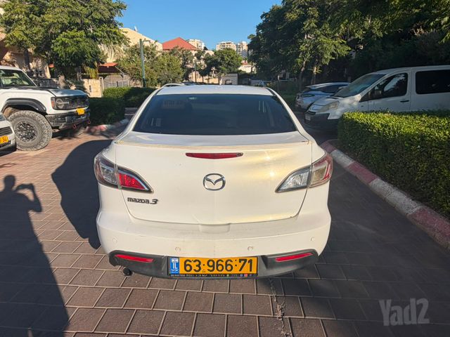 מאזדה 3