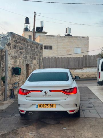 רנו מגאן