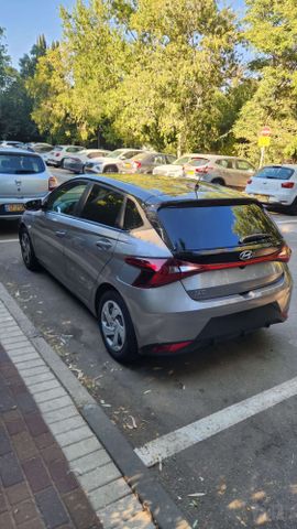 יונדאי i20