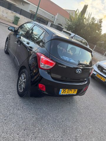 יונדאי i10