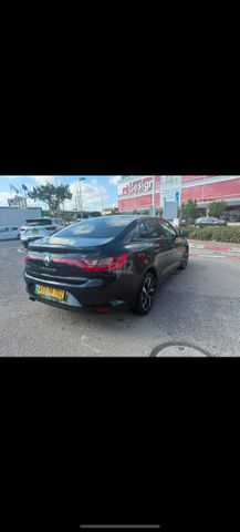 רנו מגאן