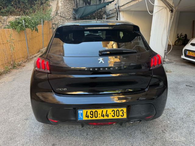 פיג'ו 208