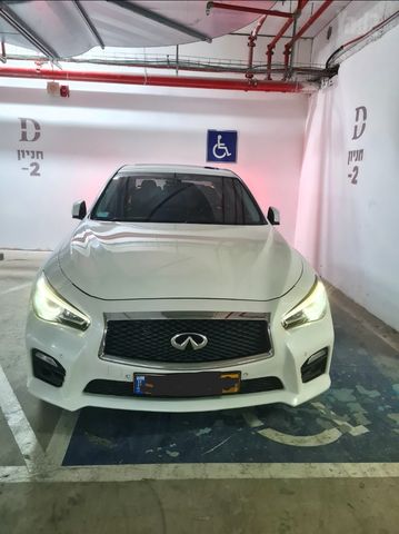 אינפיניטי Q50